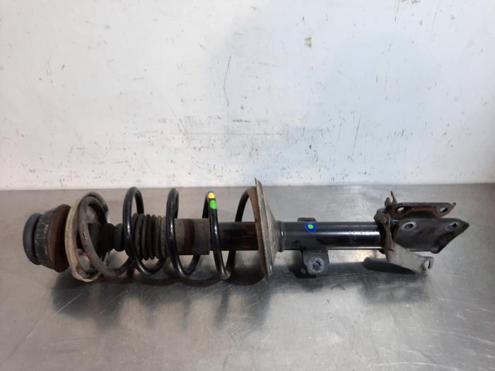 Fronts shock absorber, left Dacia Duster
