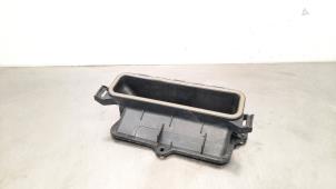 Gebruikte Luchtgeleider Mercedes GLC (X253) 2.2 220d 16V BlueTEC 4-Matic Prijs € 36,30 Inclusief btw aangeboden door Autohandel Didier