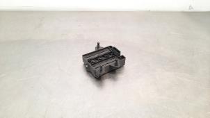 Gebruikte Radar sensor Tesla Model X EV AWD Prijs € 96,80 Inclusief btw aangeboden door Autohandel Didier