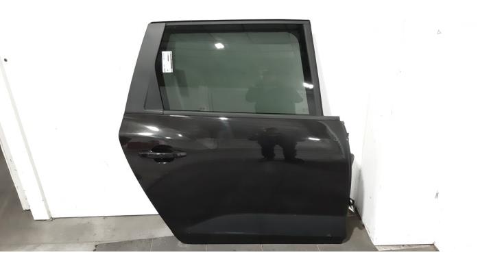 Drzwi prawe tylne wersja 4-drzwiowa Dacia Jogger
