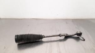 Gebruikte Spoorstang links Peugeot 2008 (UD/UK/UR/US/UX) 1.5 BlueHDi 110 Prijs € 66,55 Inclusief btw aangeboden door Autohandel Didier