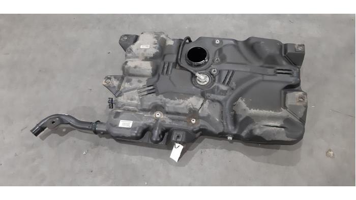 Réservoir de carburant Opel Vivaro