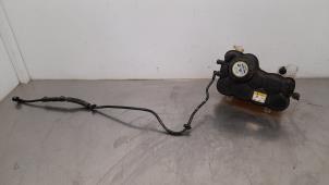 Gebruikte Expansievat Landrover Range Rover Velar (LY) 2.0 D180 AWD Prijs € 30,25 Inclusief btw aangeboden door Autohandel Didier