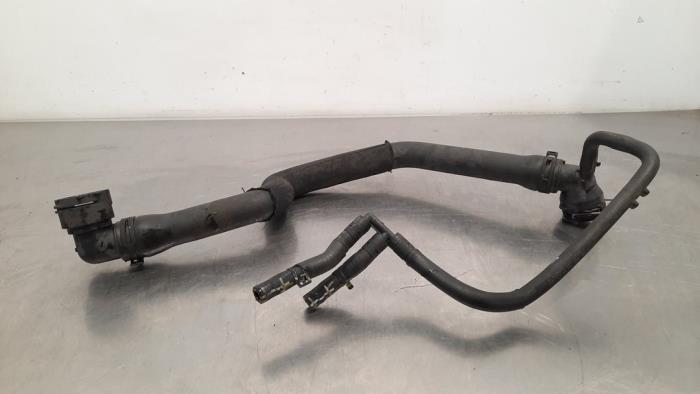 Radiator hose Skoda Kodiaq