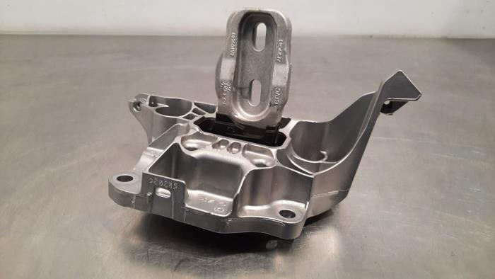 Engine mount Opel Corsa