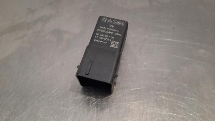 Glow plug relay Ford Fiesta