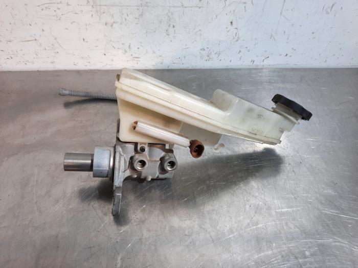 Cylindre de frein principal Opel Astra