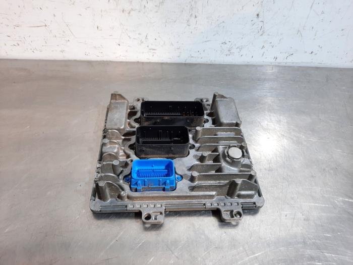 Ordinateur gestion moteur Opel Astra