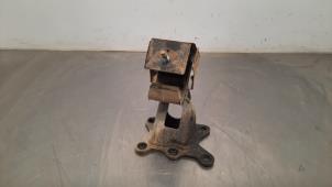 Gebruikte Motorrubber Nissan NP 300 Navara (D23) 2.3 dCi twinturbo 16V 4x4 Prijs € 30,25 Inclusief btw aangeboden door Autohandel Didier