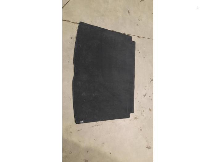 Coffre tapis Mercedes EQA