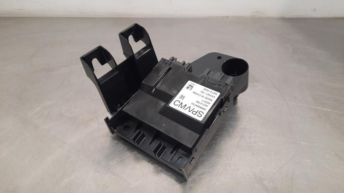 Module passage hayon Polestar 2