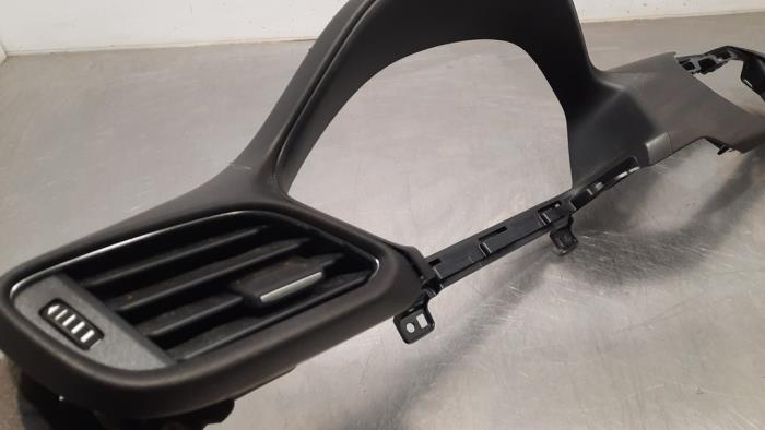 Kilometerteller sierlijst van een Ford Puma 1.0 Ti-VCT EcoBoost mHEV 12V 2022