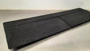 Gebruikte Kofferbak Mat Mercedes GLE (V167) 400d 2.9 4-Matic Prijs € 133,10 Inclusief btw aangeboden door Autohandel Didier