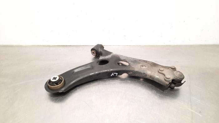 Front wishbone, left Peugeot 208