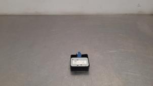 Gebruikte Antenne Ford Tourneo Connect/Grand Tourneo Connect 1.6 TDCi 115 Prijs € 36,30 Inclusief btw aangeboden door Autohandel Didier