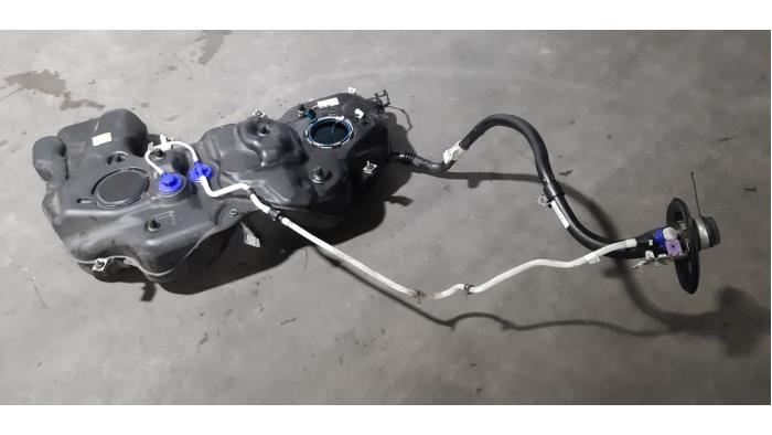 Réservoir de carburant Mercedes GLE