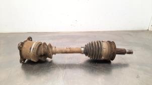 Gebruikte Steekas links-voor Mitsubishi L-200 2.5 DI-D 4x4 Prijs € 163,35 Inclusief btw aangeboden door Autohandel Didier