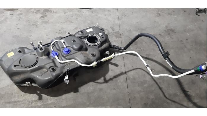 Réservoir de carburant Mercedes GLE