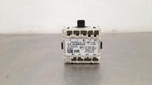 Gebruikte Deur module Mercedes GLE (V167) 350de 2.0 Turbo 16V 4-Matic Prijs € 42,35 Inclusief btw aangeboden door Autohandel Didier