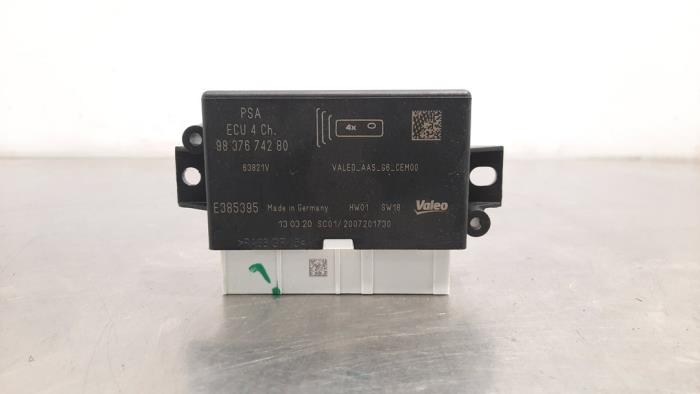 Module PDC Peugeot 208