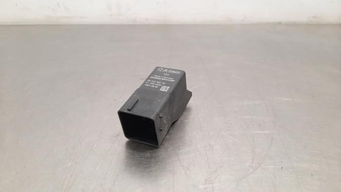 Glow plug relay Peugeot 208