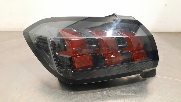 Feu arrière gauche Peugeot 208