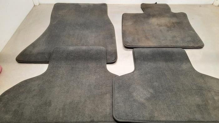 Set of mats