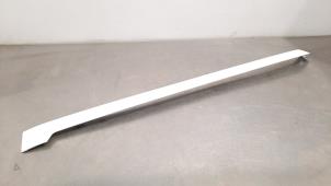 Gebruikte B-stijl sierlijst exterieur Ford Transit Connect (PJ2) 1.5 EcoBlue Prijs € 30,25 Inclusief btw aangeboden door Autohandel Didier