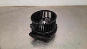 Gebruikte Chaufage Ventilatiemotor BMW i4 (G26) eDrive40 84 kWh Prijs € 102,85 Inclusief btw aangeboden door Autohandel Didier