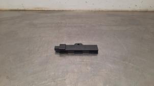 Gebruikte Keyless entry antenne BMW i4 (G26) eDrive40 84 kWh Prijs € 36,30 Inclusief btw aangeboden door Autohandel Didier