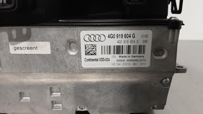 Head-up display van een Audi A6 (C7) 3.0 TDI V6 24V Quattro 2014