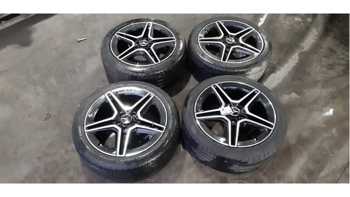 Set of wheels + tyres Mercedes B-Klasse