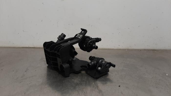 Pompe à eau supplémentaire BMW I4