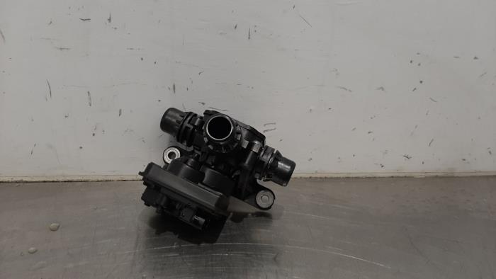 Pompe à eau supplémentaire BMW I4