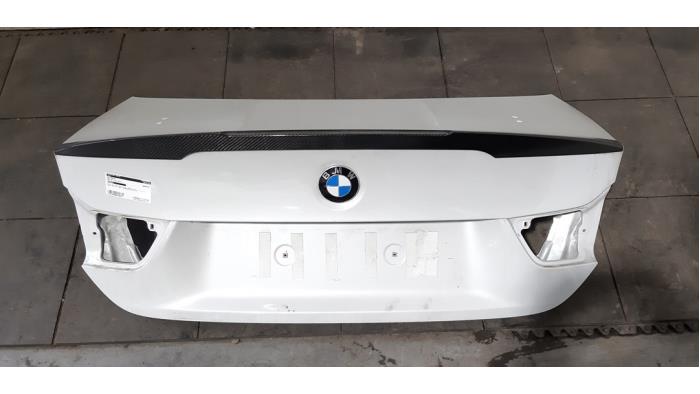 Achterklep van een BMW M4 (F82) M4 3.0 24V TwinPower Turbo 2017