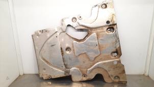 Gebruikte Motor Beschermplaat Landrover Range Rover Sport (LW) 3.0 SDV6 Prijs € 96,80 Inclusief btw aangeboden door Autohandel Didier