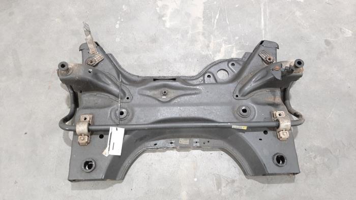 Subframe Opel Vivaro