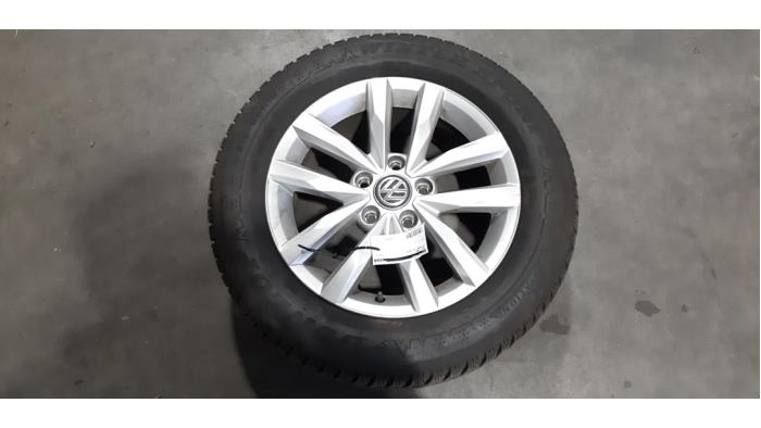 Wheel + winter tyre Volkswagen Touran