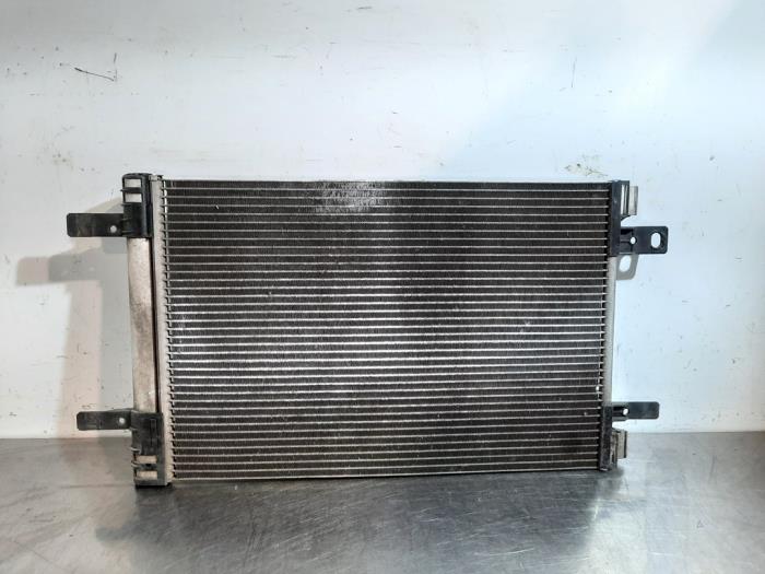 Condensateur clim Peugeot 308