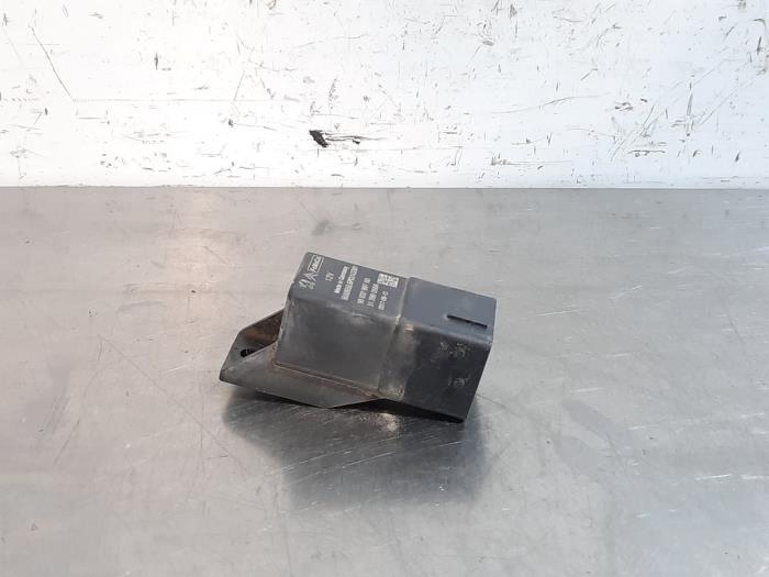 Glow plug relay Peugeot 308