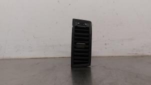 Gebruikte Luchtrooster Dashboard Skoda Kodiaq 2.0 TDI 150 16V 4x4 Prijs € 30,25 Inclusief btw aangeboden door Autohandel Didier