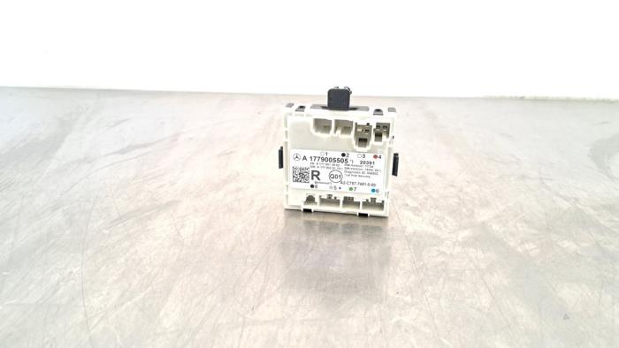Module verrouillage central des portes Mercedes CLA