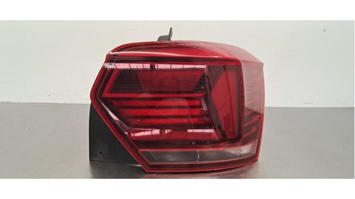 Feu arrière droit Volkswagen Polo