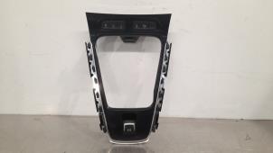 Gebruikte Handrem schakelaar Opel Grandland (X) 1.6 CDTi 120 Prijs € 42,35 Inclusief btw aangeboden door Autohandel Didier