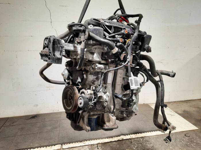 Motor van een Peugeot 208 I (CA/CC/CK/CL) 1.2 Vti 12V PureTech 82 2017