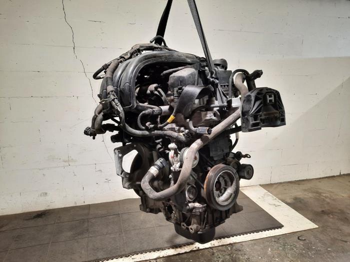 Motor van een Peugeot 208 I (CA/CC/CK/CL) 1.2 Vti 12V PureTech 82 2017