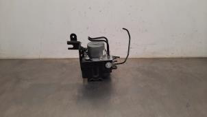 Gebruikte ABS Pomp Peugeot 5008 II (M4/MC/MJ/MR) 1.2 12V e-THP PureTech 130 Prijs € 332,75 Inclusief btw aangeboden door Autohandel Didier