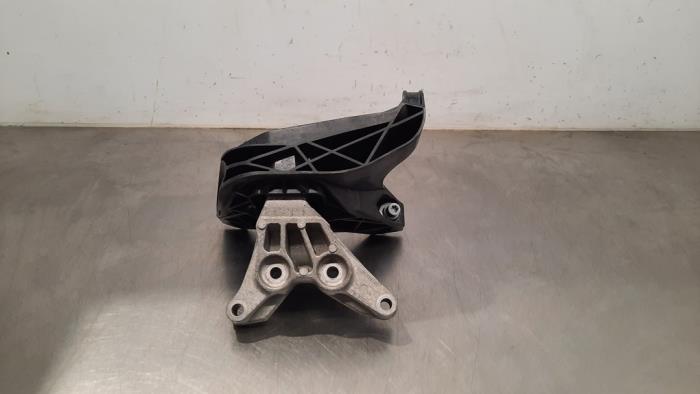 Support moteur Peugeot 5008