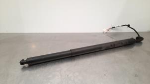 Gebruikte Gasdemper links-achter Mercedes GLB (247.6) 2.0 GLB-200d Prijs € 133,10 Inclusief btw aangeboden door Autohandel Didier