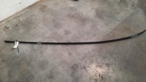 Gebruikte Afdekkap dakrail Mercedes GLB (247.6) 2.0 GLB-200d Prijs € 66,55 Inclusief btw aangeboden door Autohandel Didier